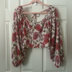 NWT Steve Madden Red and Pink Floral Blouse Medium